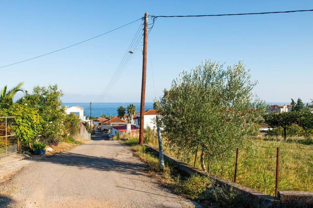 Όμορφο Παραθασυγκρότημα Ενοικιαζόμενων Καταλυμάτων Ως Ολόκληρος Χώρος - Chrani, Ελλάδαλάσσιο Διαμέρισμα Екстериор снимка